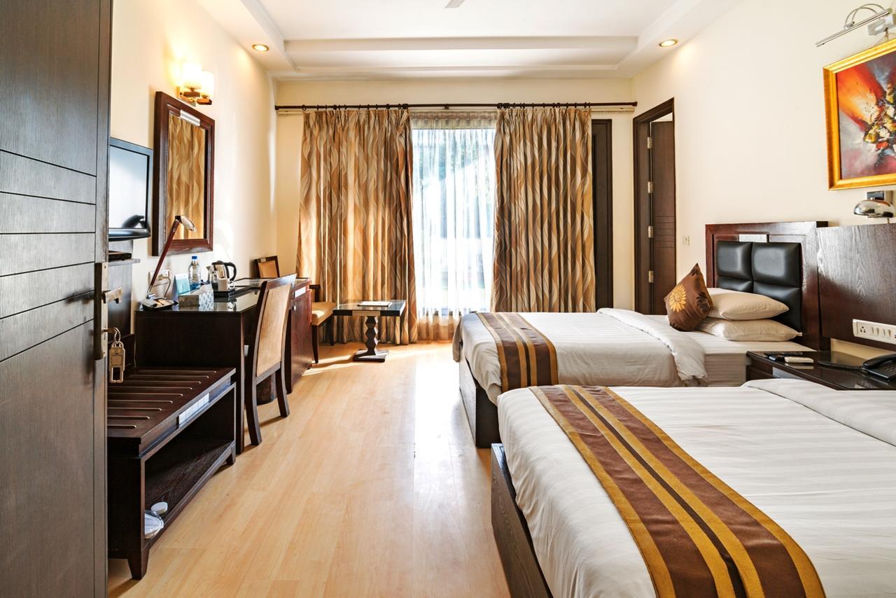 Royal Residence Mg Road Gurgaon Zewnętrze zdjęcie