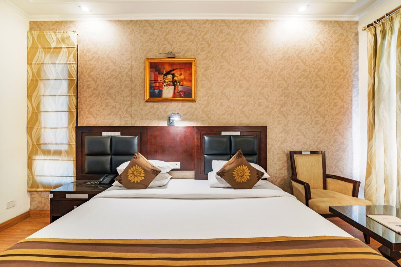Royal Residence Mg Road Gurgaon Zewnętrze zdjęcie