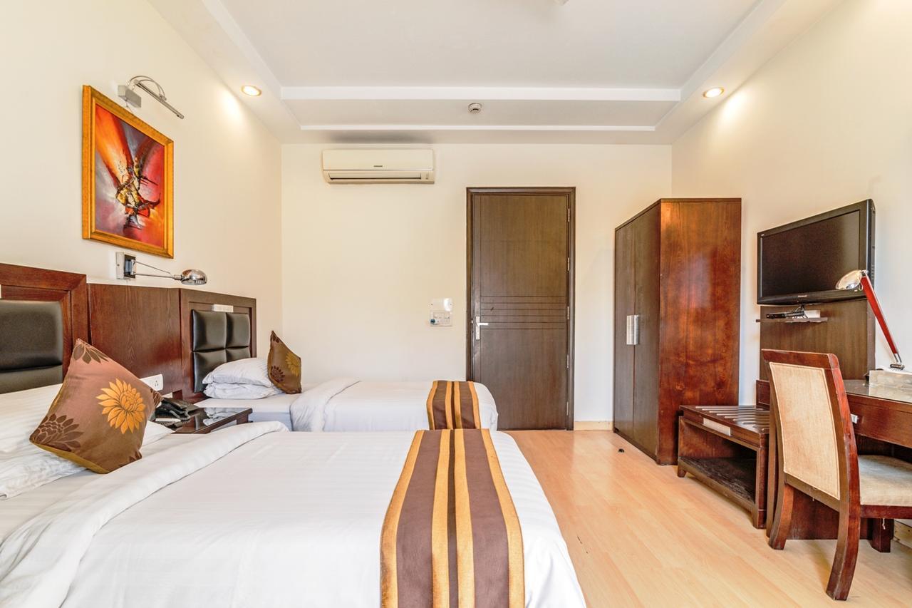 Royal Residence Mg Road Gurgaon Zewnętrze zdjęcie